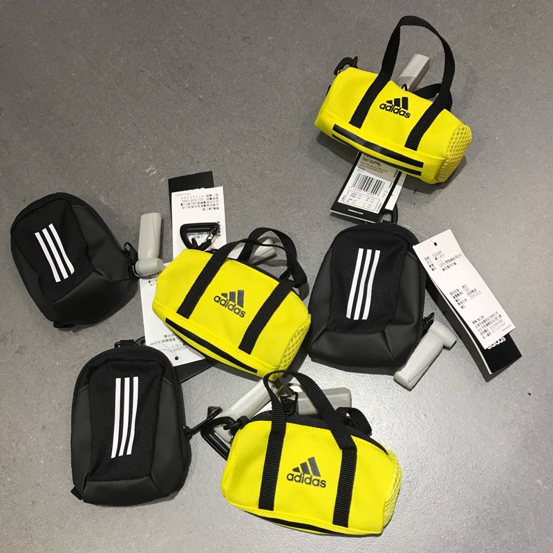 adidas duffle bag size