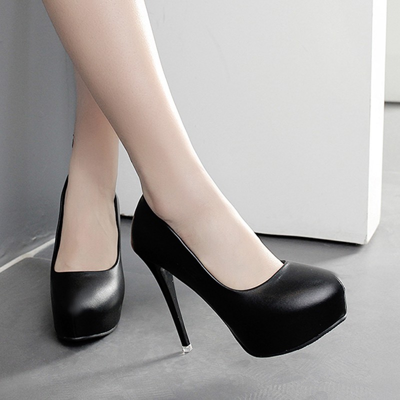 white round toe heels