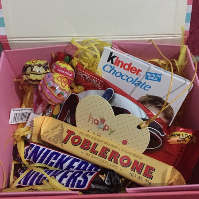 Suprise Coklat Box