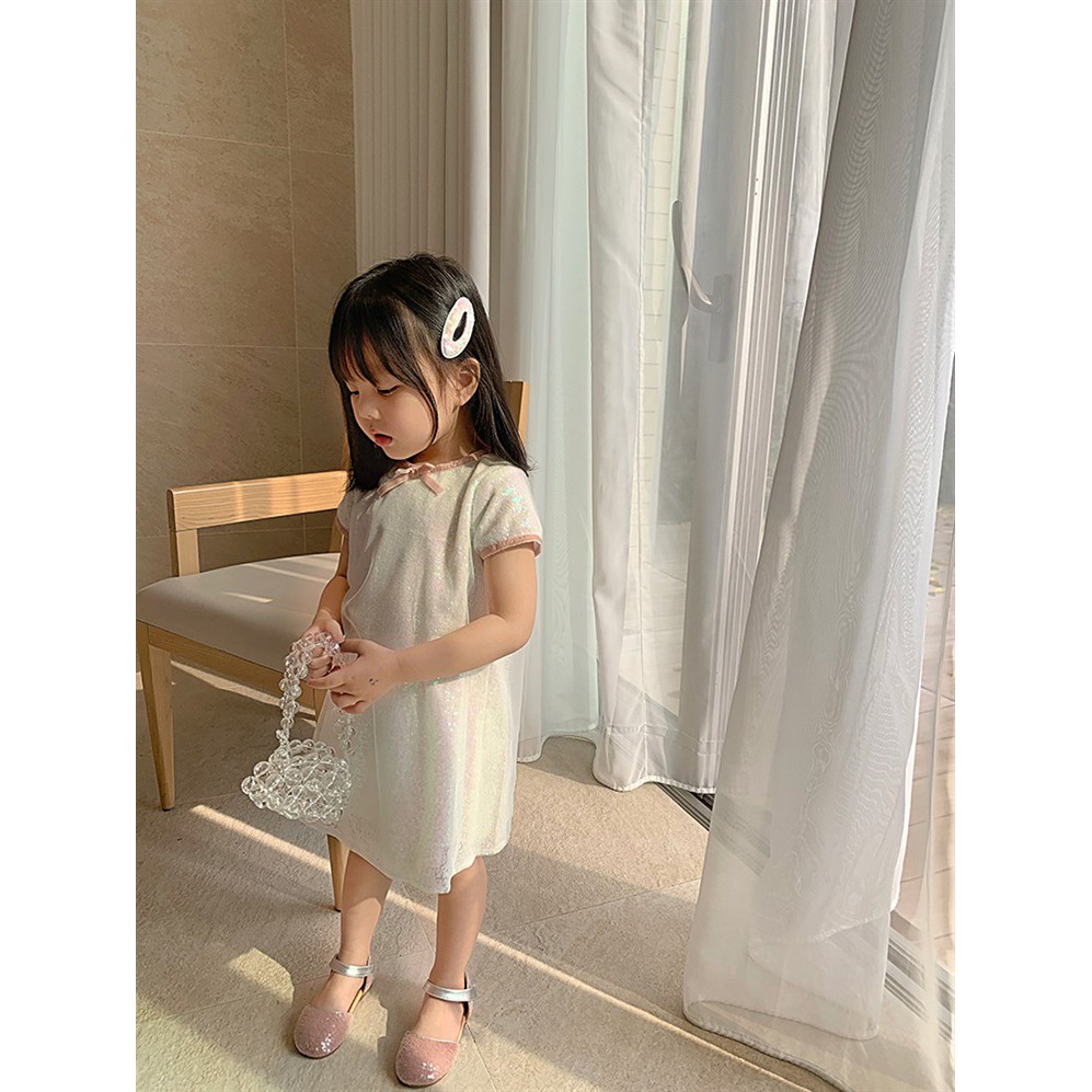 fashionable children's clothes