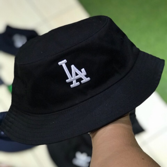 la bucket hat