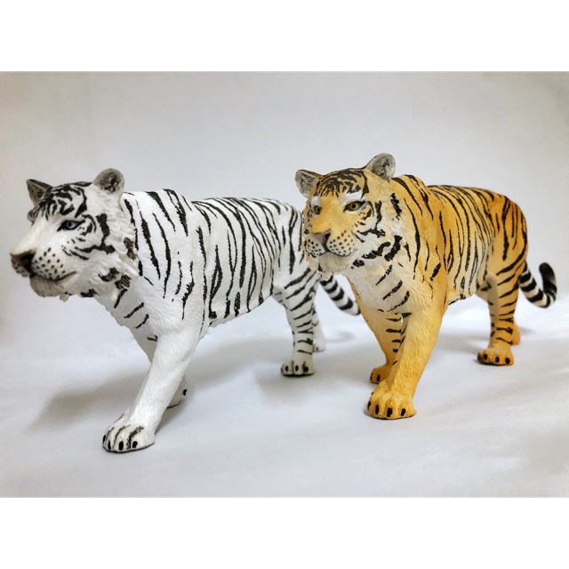 White Tiger With Siberian Tiger Figurines Collecta Shopee Malaysia