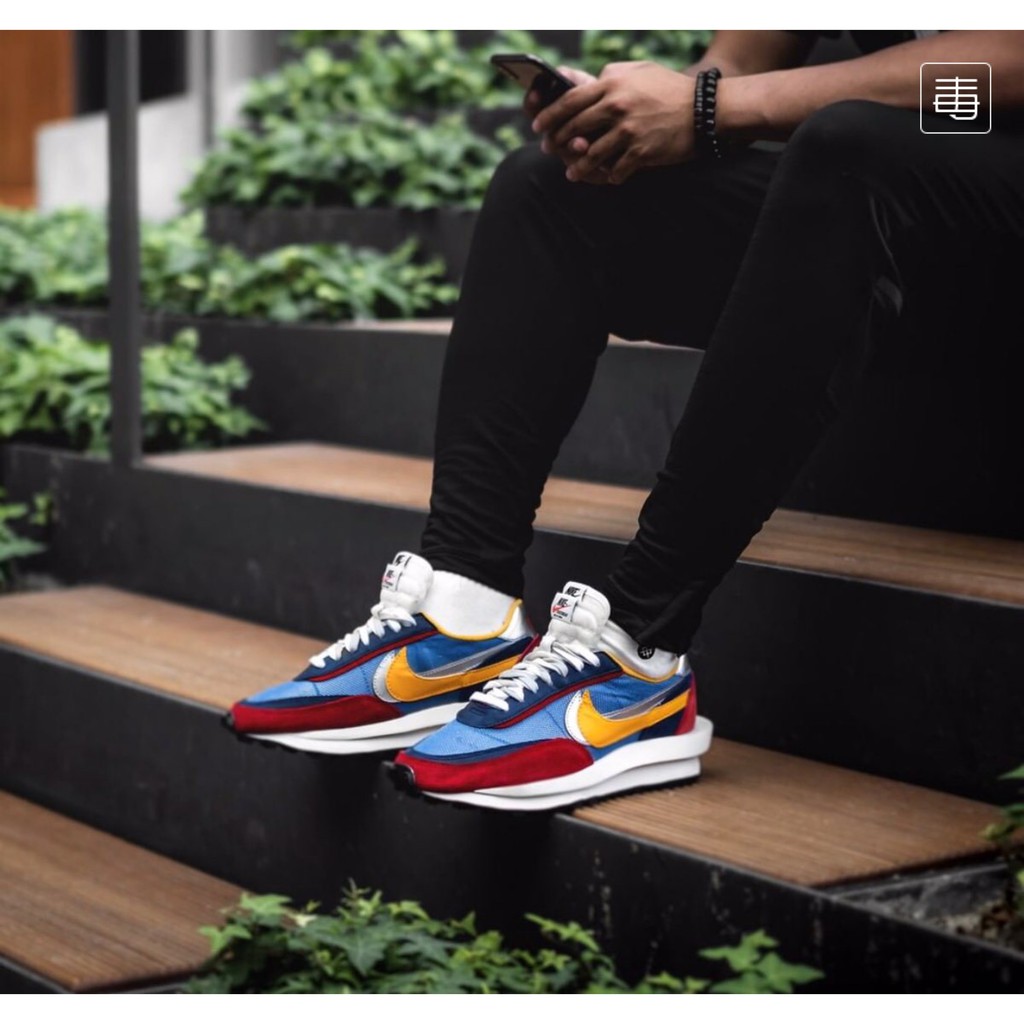 nike sacai waffle pine green
