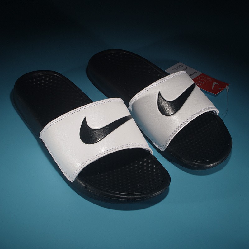 nike slippers design