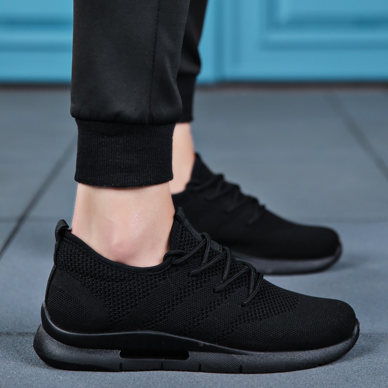 pure black sports shoes