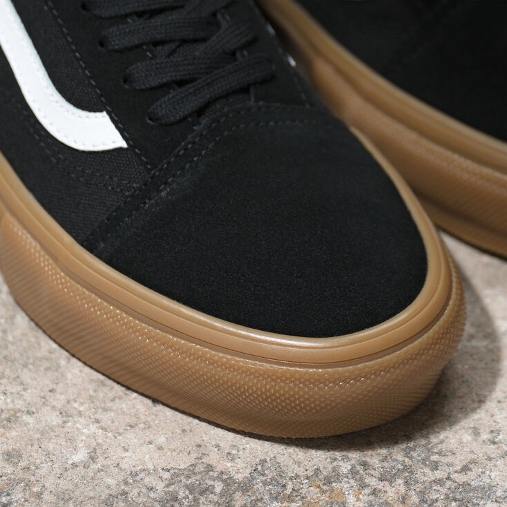 old skool black gum