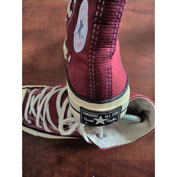 black label converse