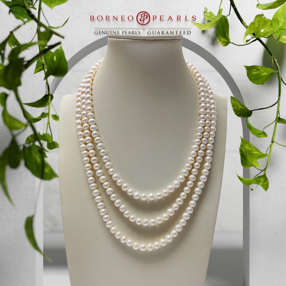 TIMELESS 3 LAYER PEARL NECKLACE