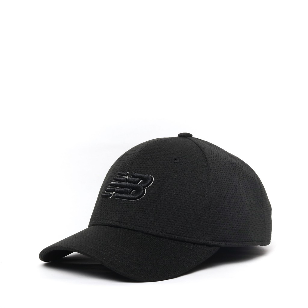 black new balance hat
