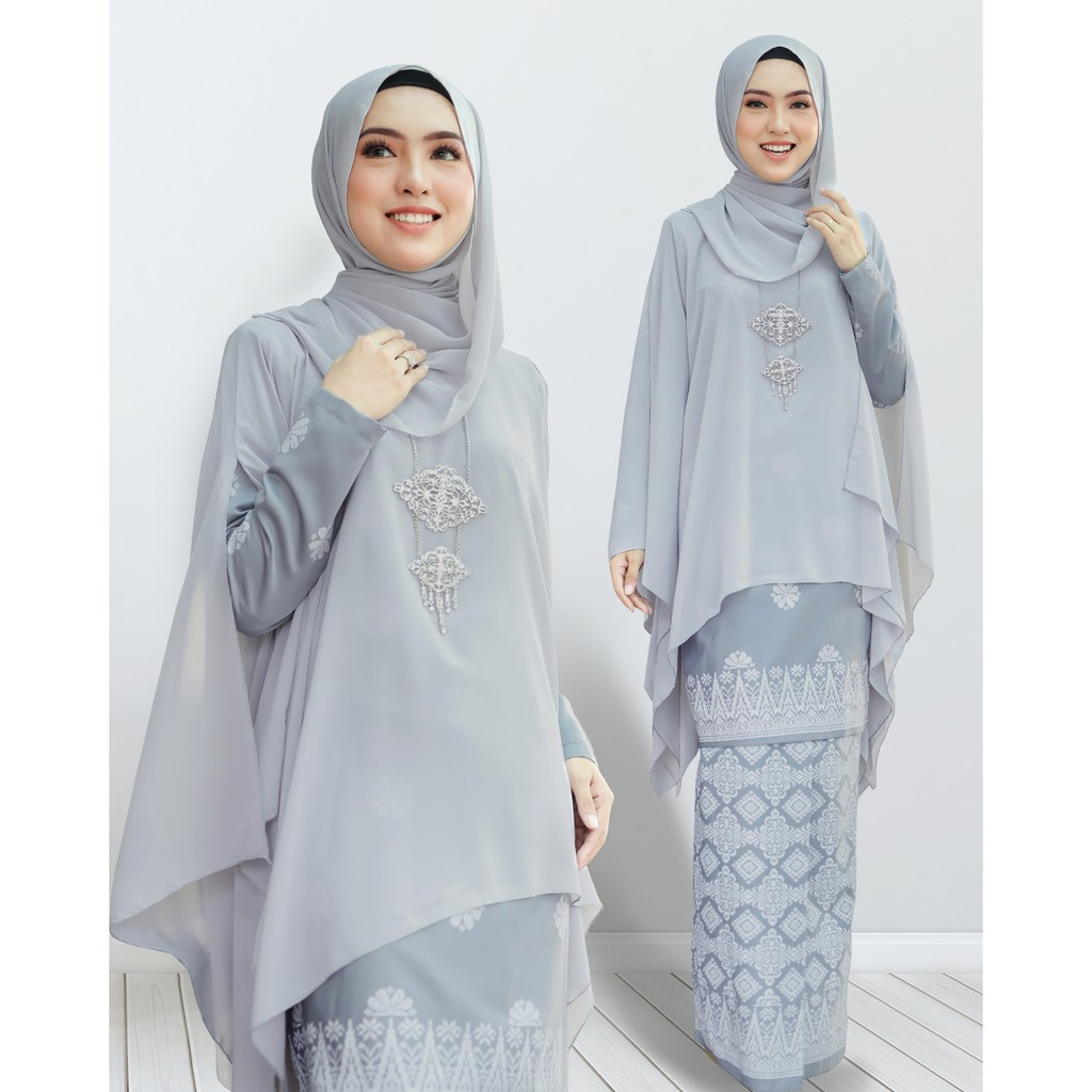 baju kurung with cape