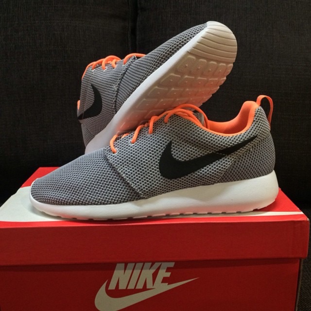 authentic roshe run