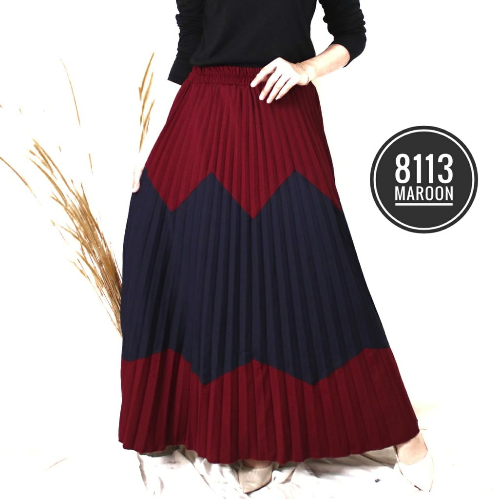 maroon skirt combination