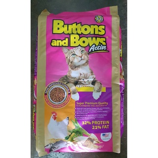 Food review button bows and cat Buttons and