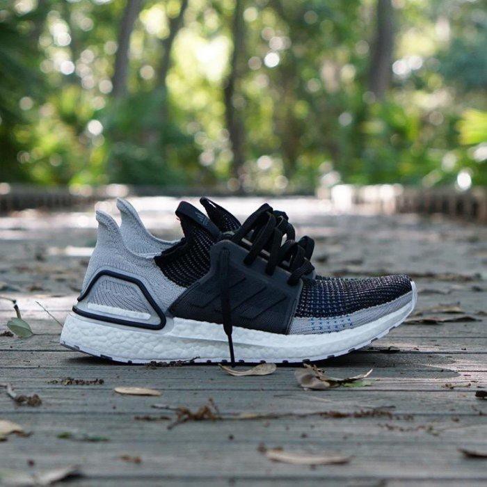 ultraboost 19 white blue