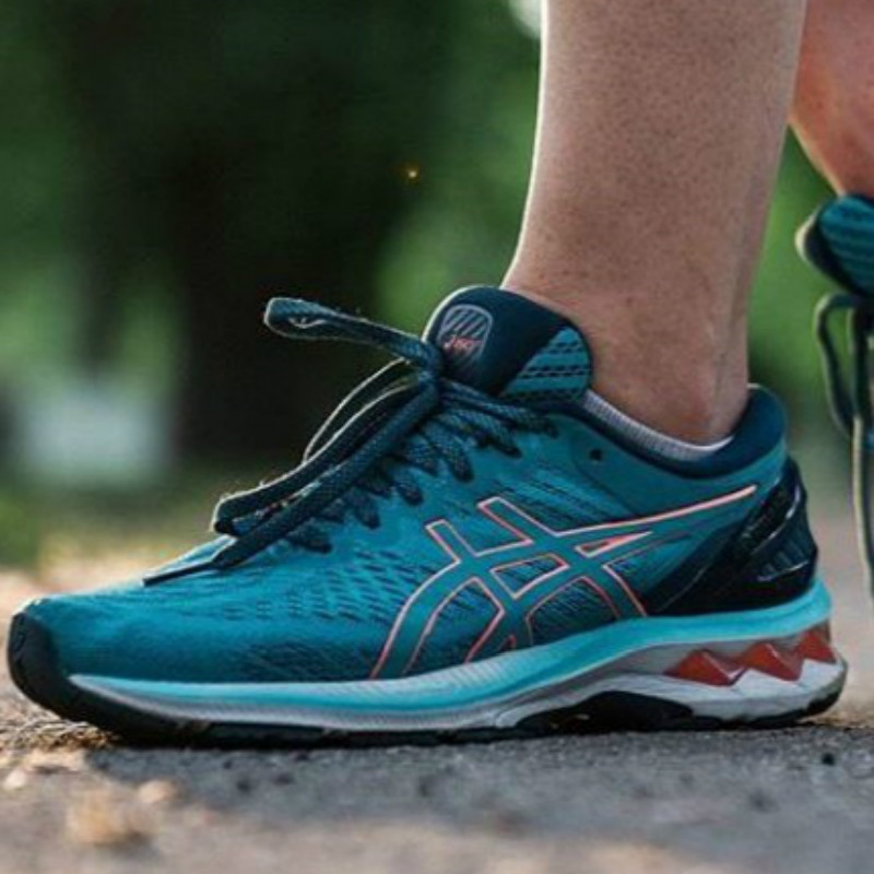 asics kayano size 6