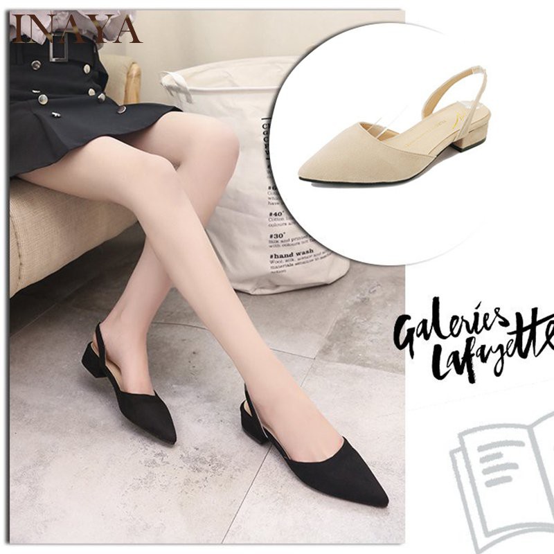 pointed pumps flat