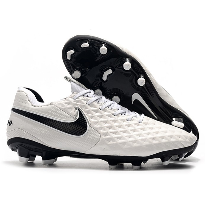 Soccer City ARTIFICIAL TURF NIKE Time Legend 8.