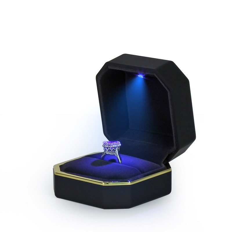 illuminated ring box