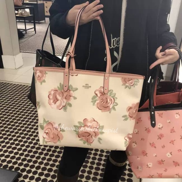 REVERSIBLE CITY TOTE WITH JUMBO FLORAL PRINT (COACH F45317) | Shopee  Malaysia