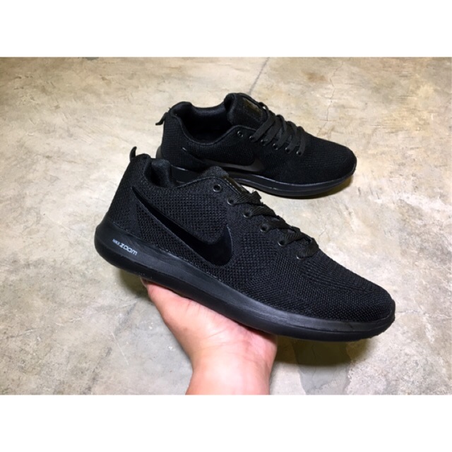 nike sport shoes black colour