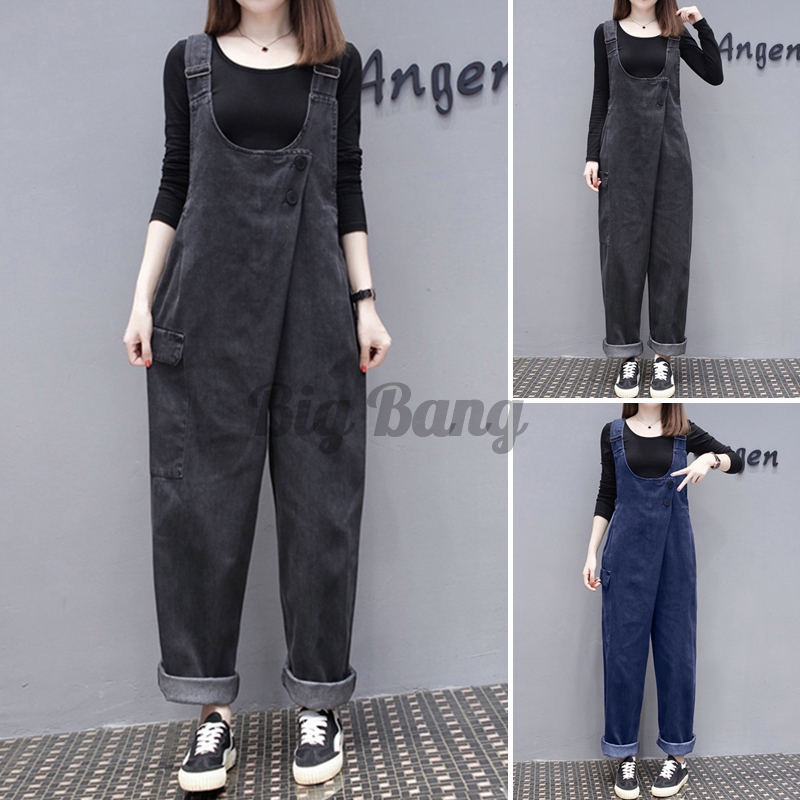 baggy jumpsuit with pockets