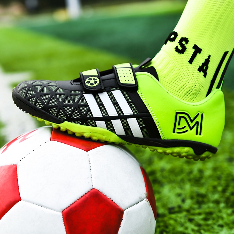 kasut bola futsal
