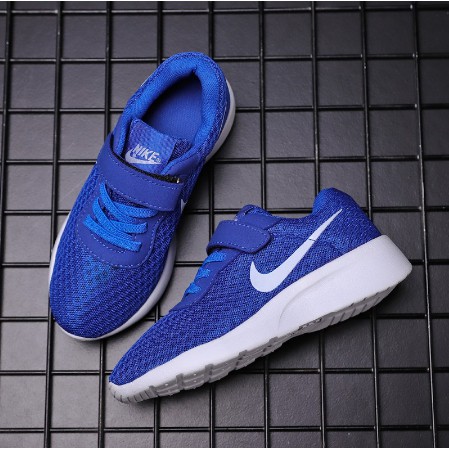 Danser Moederland Dankzegging ☍♟✼[Wear-resistant] NIKE Roshe Run Kids' Fashion Shoes Baby slip shoe anti  soft boys school nonslip red blue Black and | Shopee Malaysia