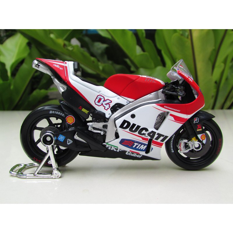 Maisto 1 18 Motogp 15 Ducati Desmosedici Diecast Motorcycles 04 Andrea Dovizioso Shopee Malaysia