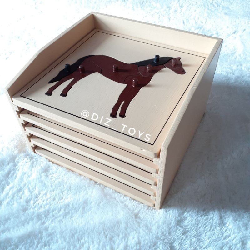 Montessori Puzzle Cabinet || Puzzle Shelf Puzzle Board