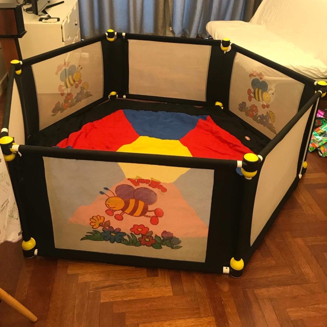 vee bee 6 sided play yard