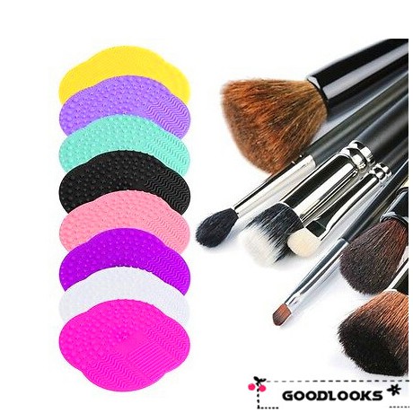 cleaning eyeshadow brushes