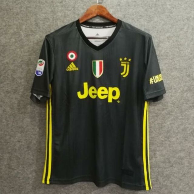 Juventus Away Kit 1819