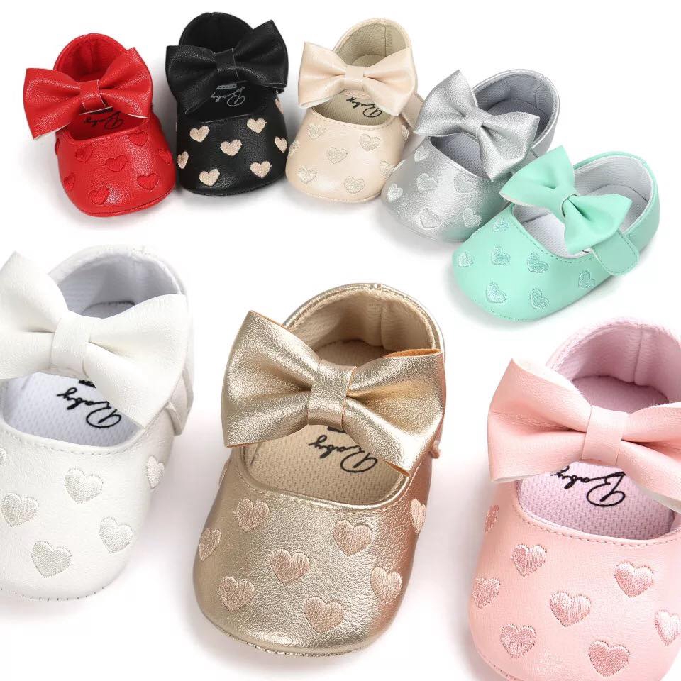 born baby shoes