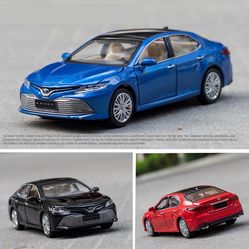 1/32 Scale Toyota Camry Alloy Diecast Car Toy Vehicle Model Pull Back