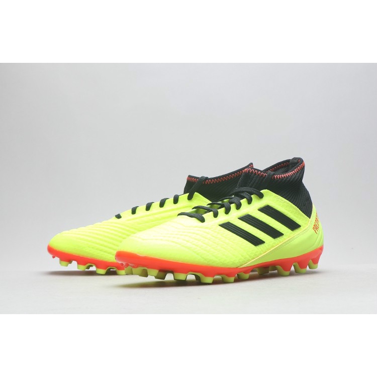 adidas predator 18.3 studs
