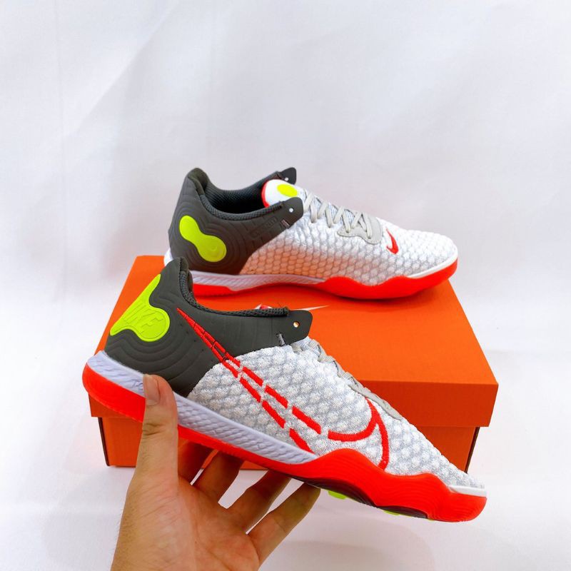 nike gato futsal shoes