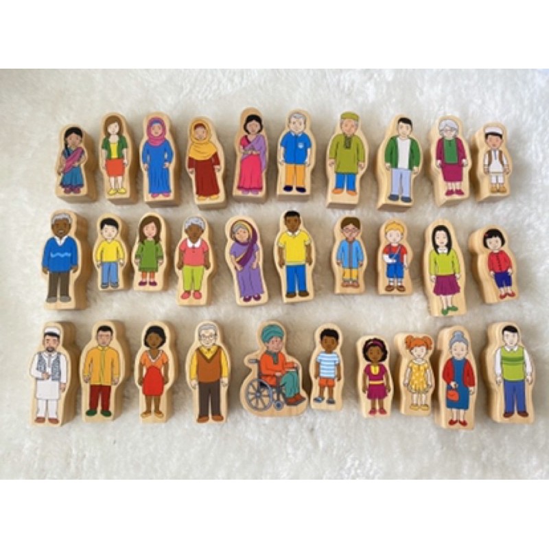Dads and Children Around The World THE FRECKLED FROG My Family Inclusive Wooden Blocks for Toddlers Set of 30 Double-Sided Ages 1+ Includes Grandparents Moms 