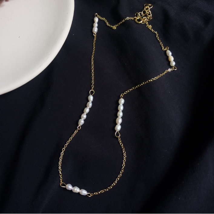 small pearl gold necklace