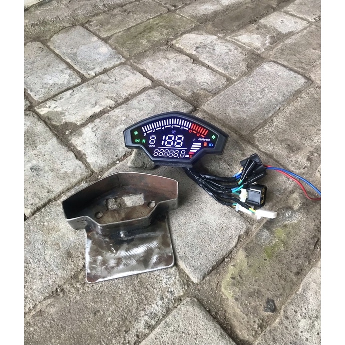 Universal gpx speedometer