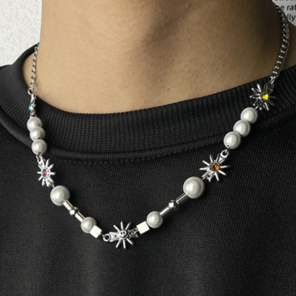 Sunflower Reflective Pearl Stitching Necklace Men's and Women's Fashion All-match Personality Clavicle Chain Trend