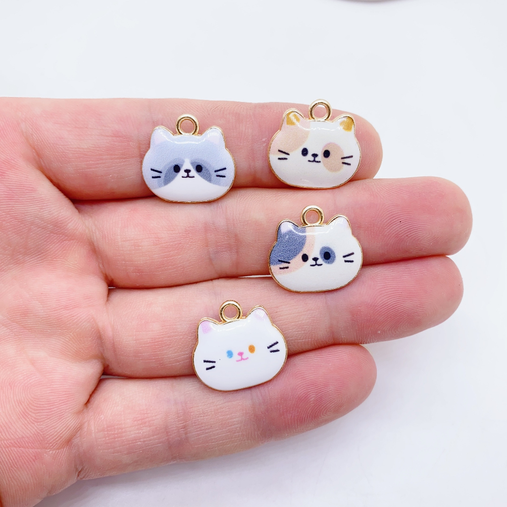 4pcs Charming Alloy Dripping Oil Cartoon Colorful Cat Animal Charm necklace Pendant DIY Handmade Jewelry Accessories