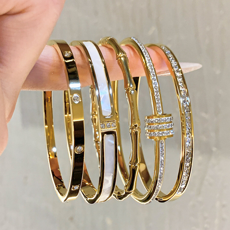 High-end Golden Titanium Steel Non-Fade Bracelet Female Plain Ring Zircon Bracelet Light Luxury Niche Bracelet