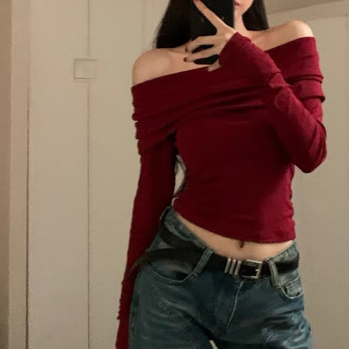 【READY STOCK AT Johor】 Hotgirl⭐Crop Tops Sexy off-shoulder boat neck top with long sleeves