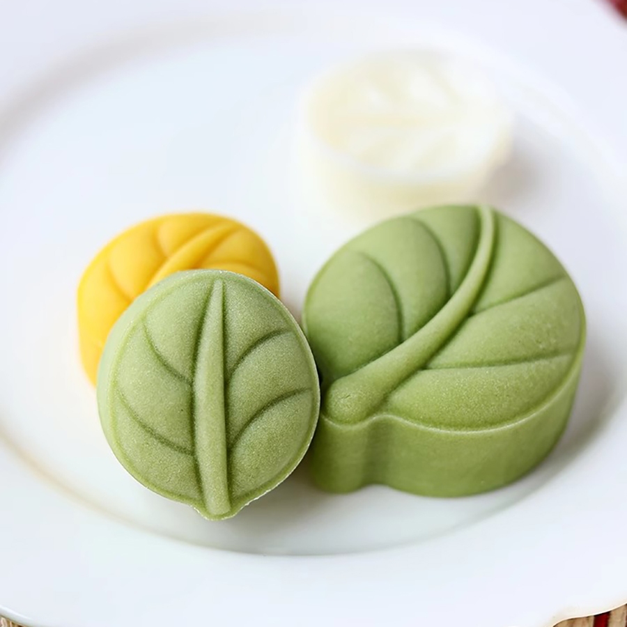 20g 50g Mini Novel Mooncake Hand Pressed Mold Leaf Shape Botany Pattern Cookie Pastry Stamp DIY Pineapple Cake Dessert Baking Tools
