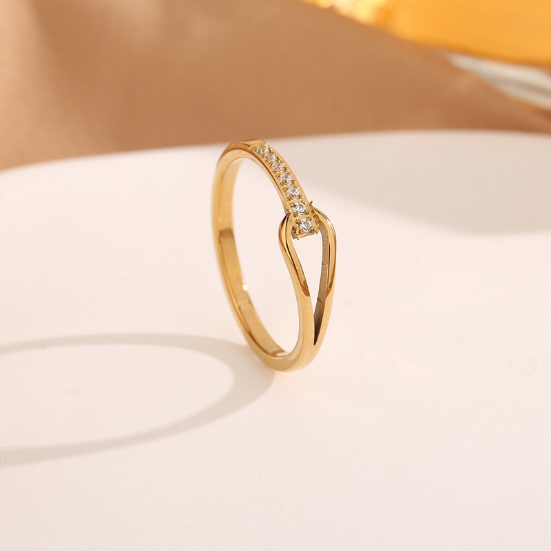 Japanese and Korean Style Simple Long Diamond Hollow Titanium Steel Ring Women's Light Luxury Fashionable Distinctive Ring Internet Celebrity Jewelry