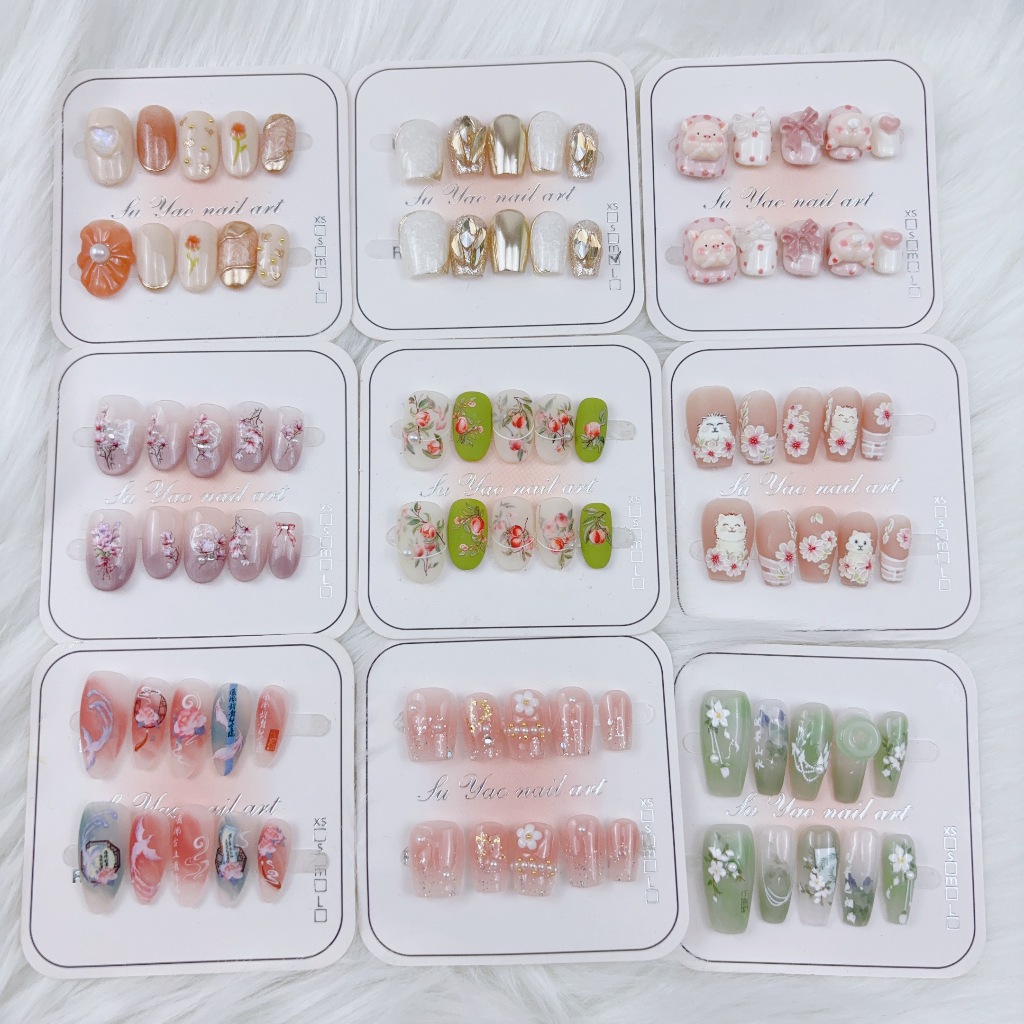 Wearing Armor Live Streaming Room Customers Specializing in Link 000