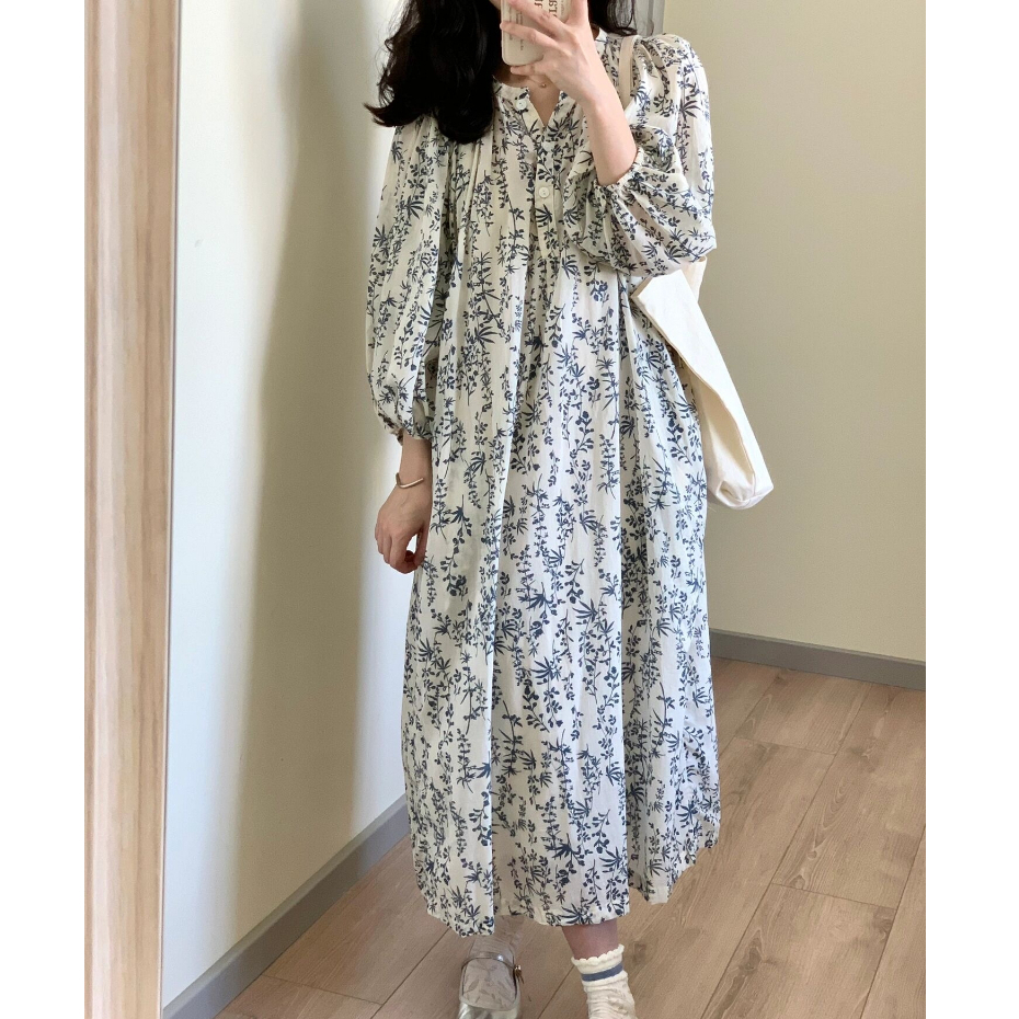 ✅【READY STOCK 】Beryl Light Blue Floral Dress With Belt For Women V-neck Three-Quarter Sleeves With Buttons Sweet Style Dress