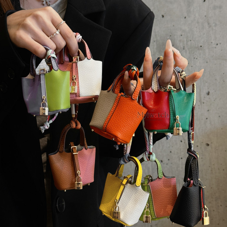 Mini Mixed Color Leather Earphone Bag For AirPods 1 2 3 4rd Pro 2 Simple Backpack ornament keychain Pendant Gift Wireless Bluetooth Headphone Multifunctional Storage Bag