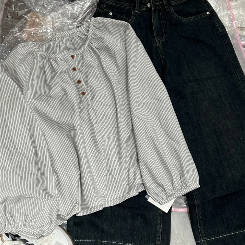 Cherryshop ? Ready Stock ? Round Neck Striped Long Sleeve Shirt Women  Puff Sleeve French Elegant Top Lengan Panjang Blouse Baju Wanita Suitable For Commuting (Blue/Gray）