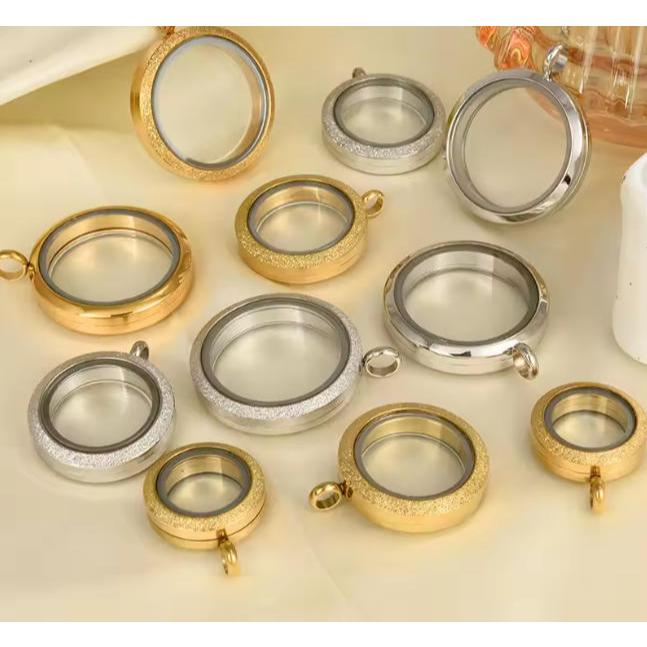 Gold Floating Charm Locket Pendant Round Memory Glass Window Locket Necklace